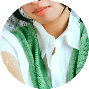 黃O華